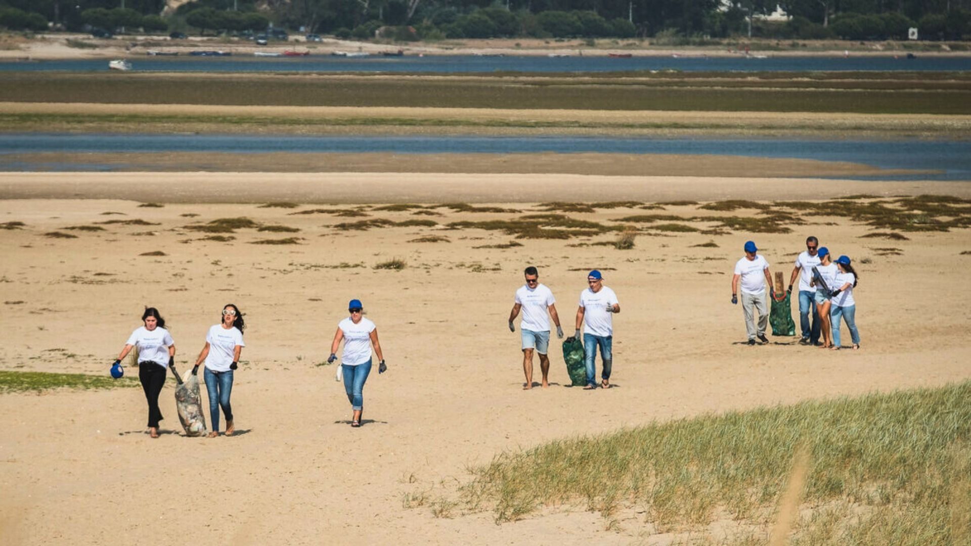Limpeza da praia? Os colaboradores da Beiersdorf fazem