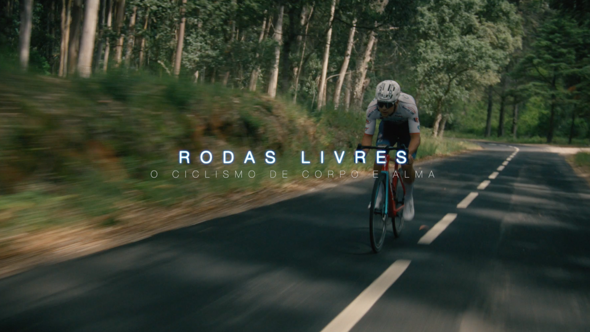A Credibom pedala com rodas livres