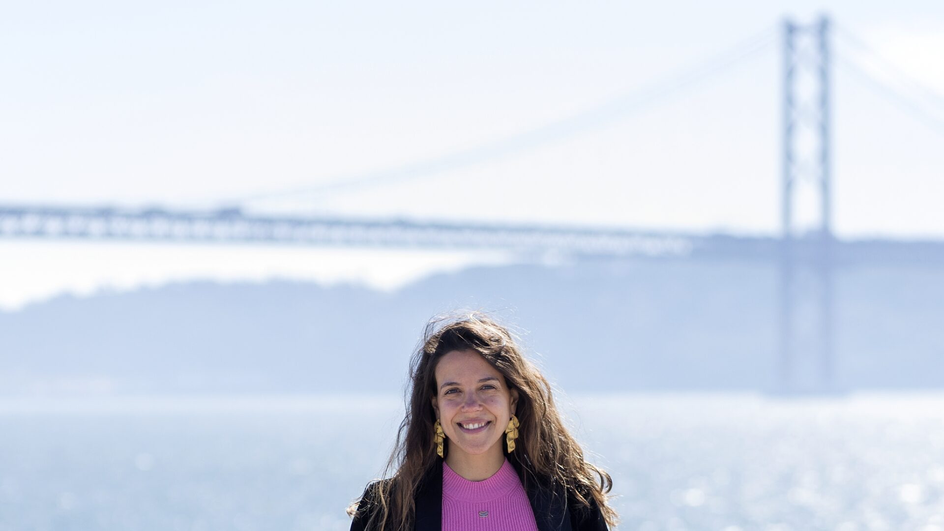 Inês Fiuza Marques tira a Impressão Digital junto ao Tejo