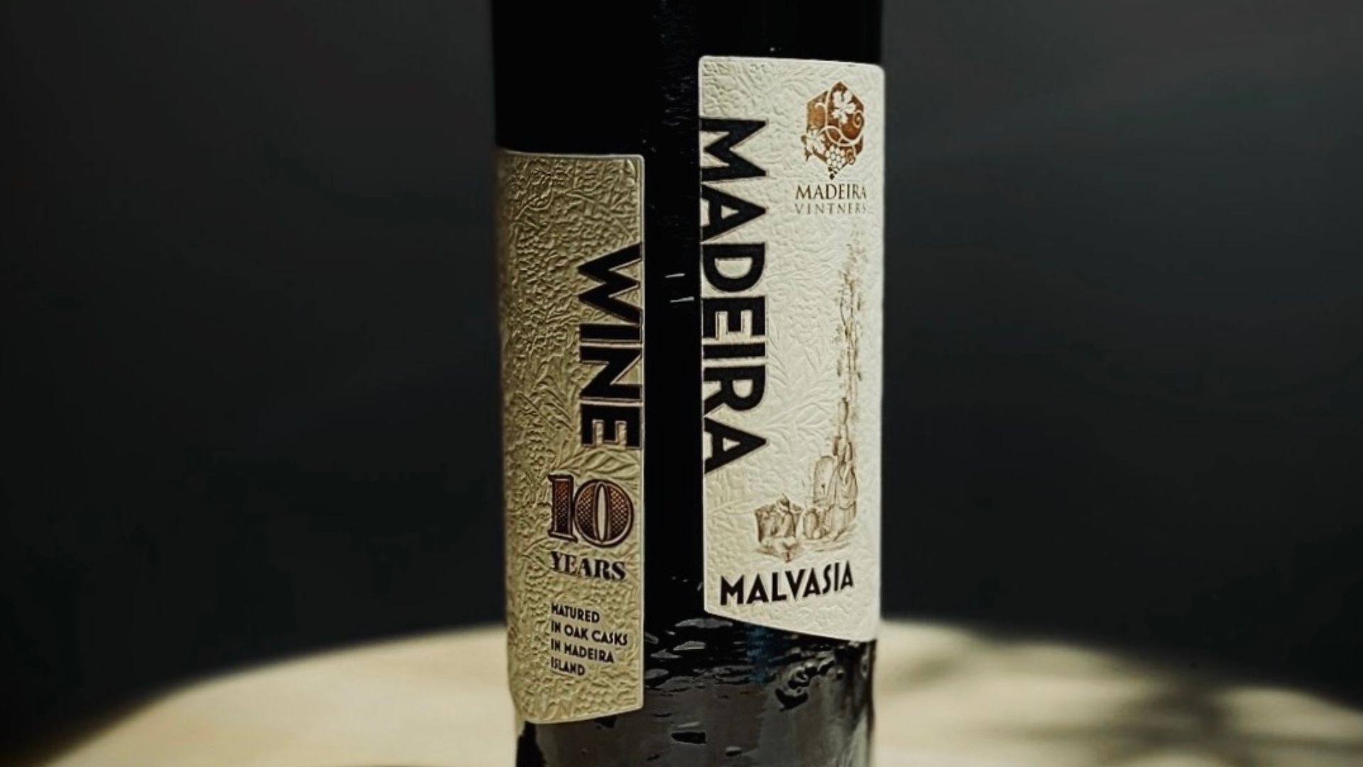 Malvasia 10 Anos da Madeira Vintners à imagem da Omdesign