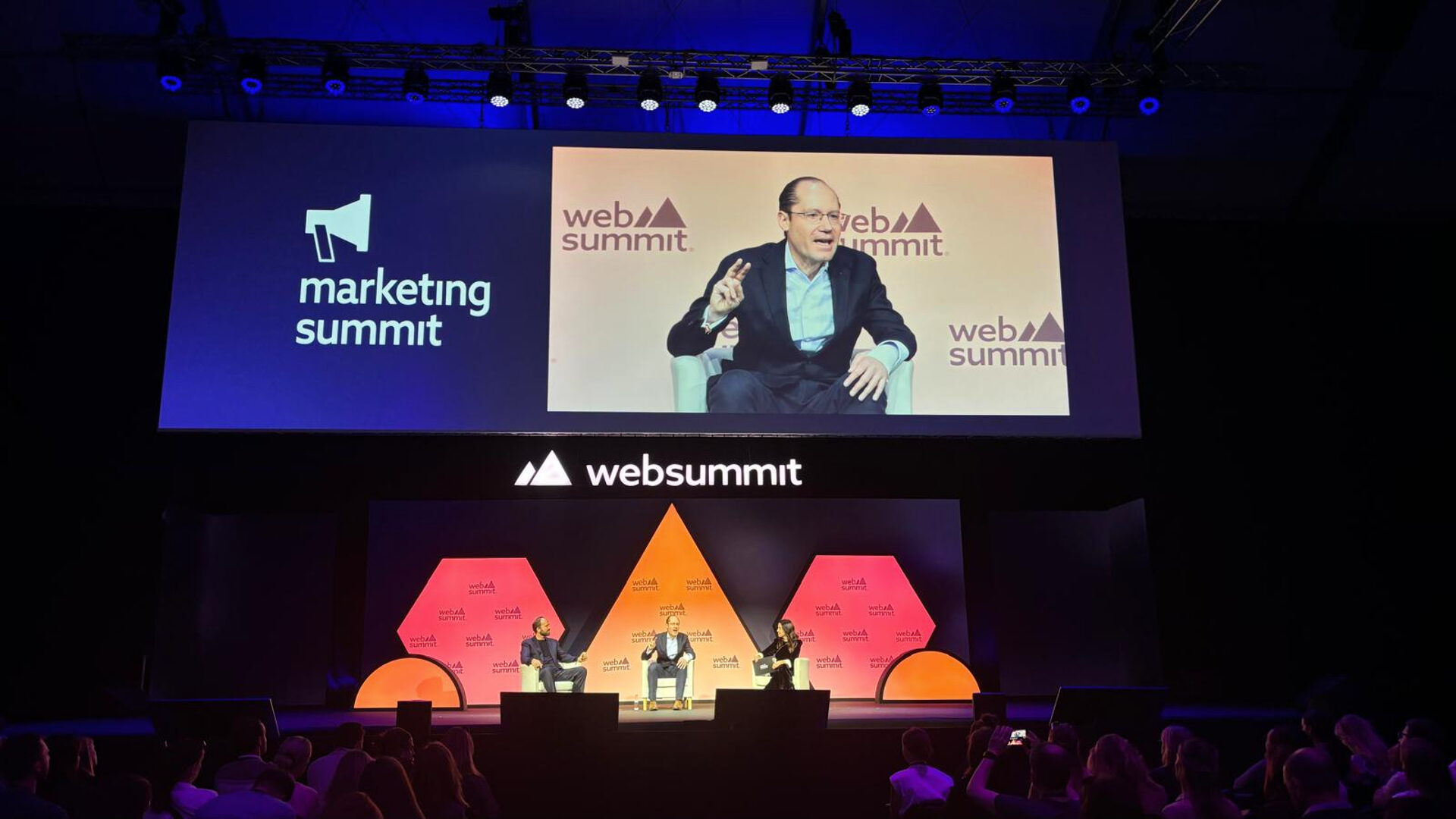 #WebSummit. “A GenAI está a mudar a face do Marketing”