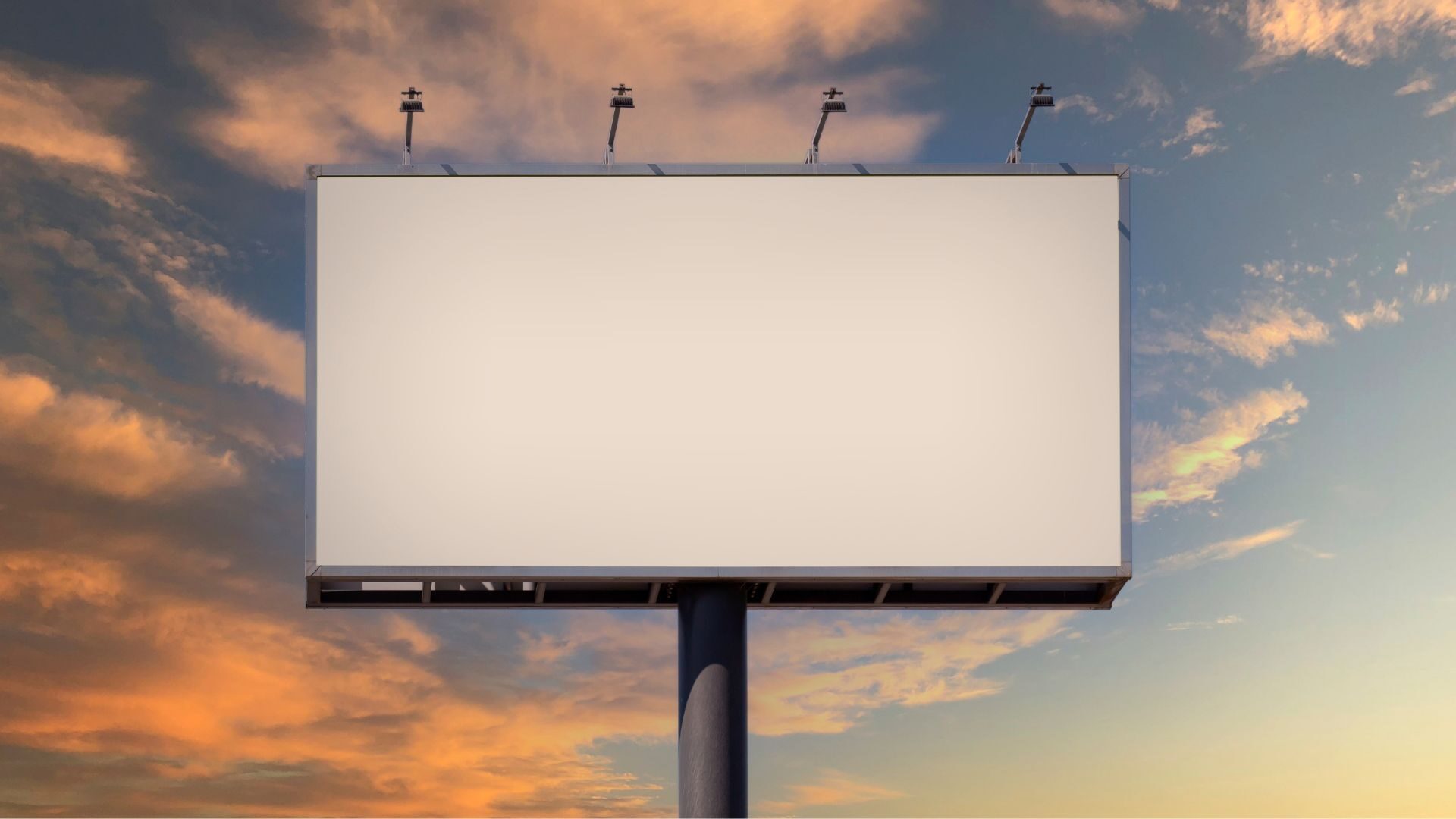 Dimensões de alguns painéis publicitários em Lisboa foram reduzidas