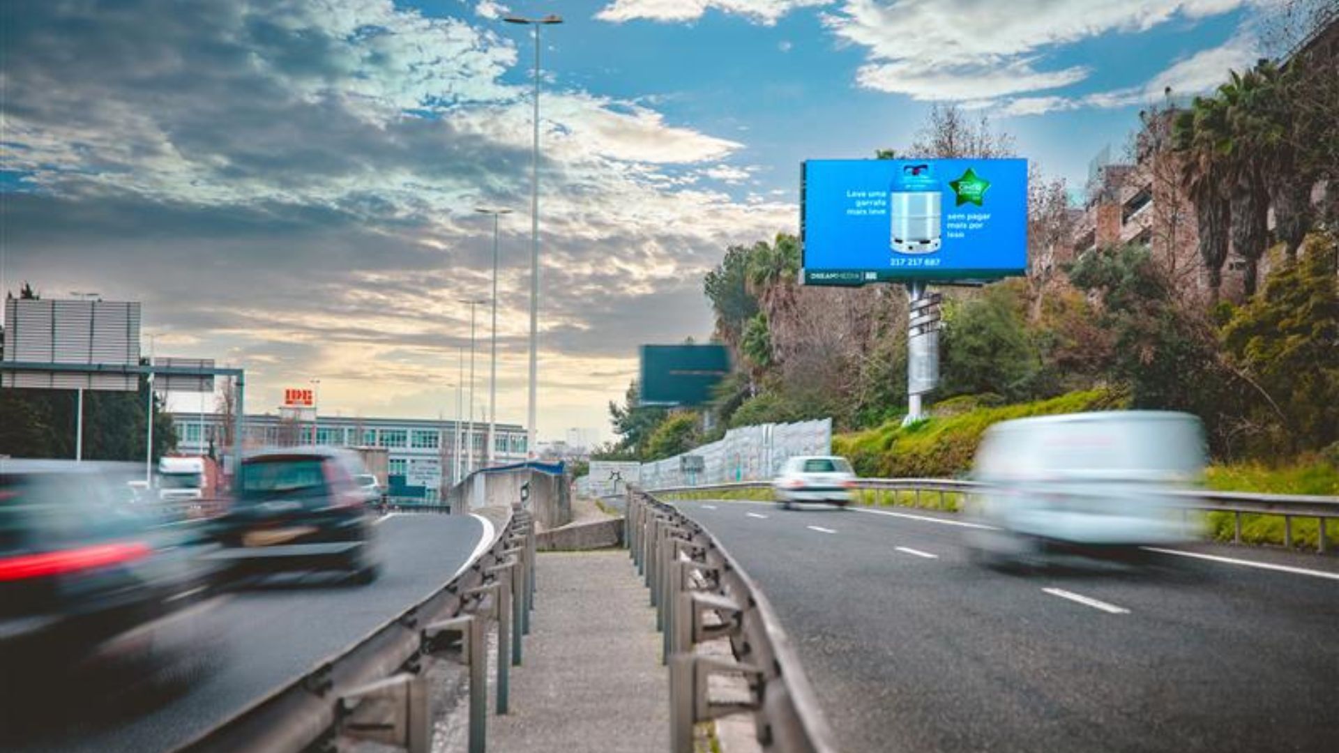 DREAMMEDIA chega ao mercado internacional com a primeira campanha programática DOOH