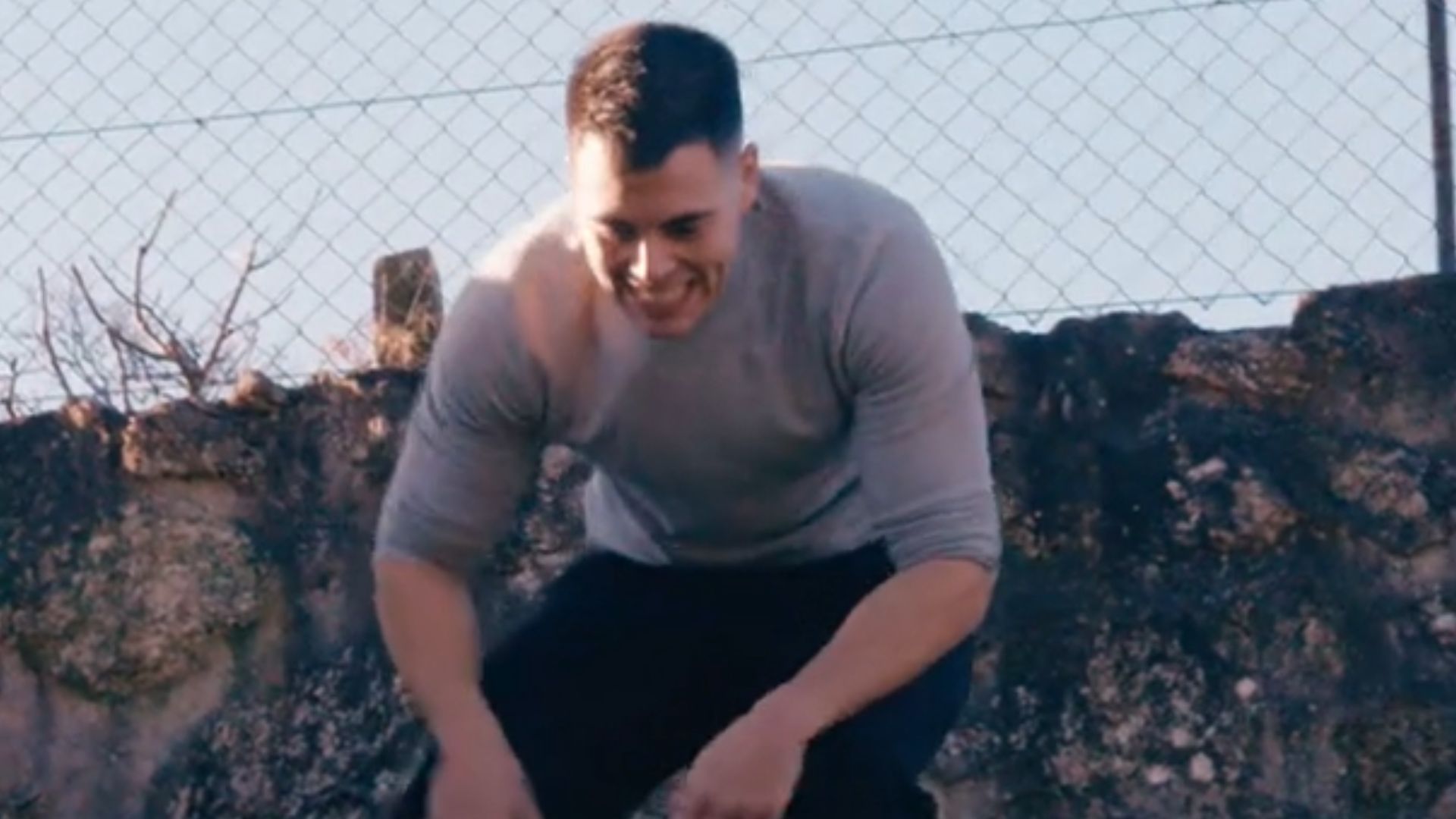 A rede 5G+ da NOS não cai. "Juro, Joca"