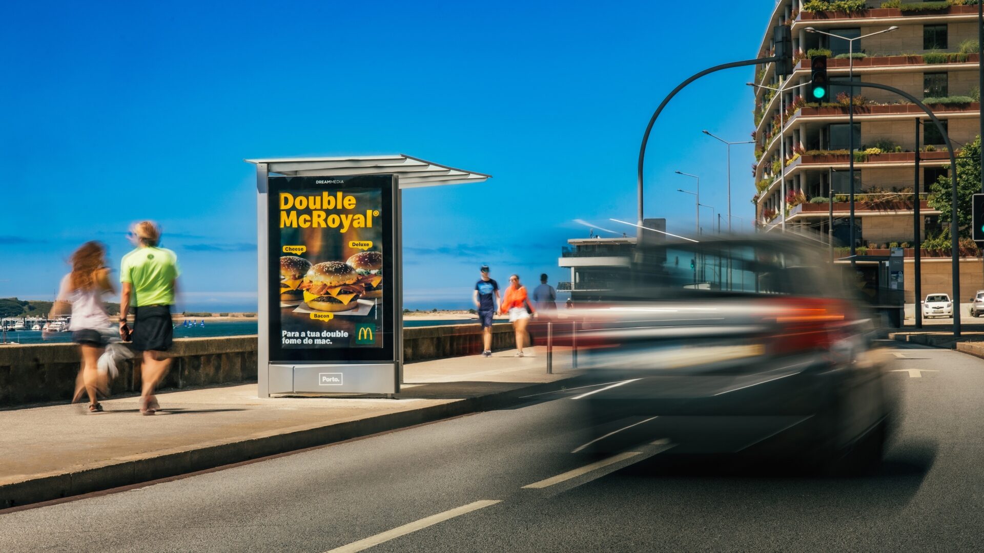 A DREAMMEDIA lidera as audiências do OOH no mercado nacional