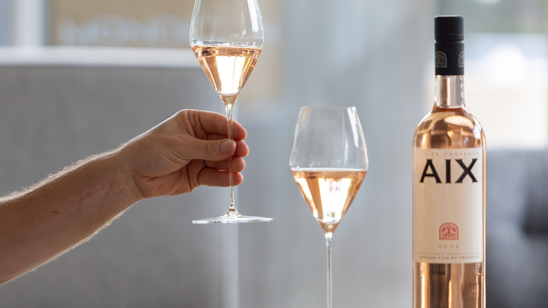 A Maison Saint Aix chega a Portugal com a Sogrape