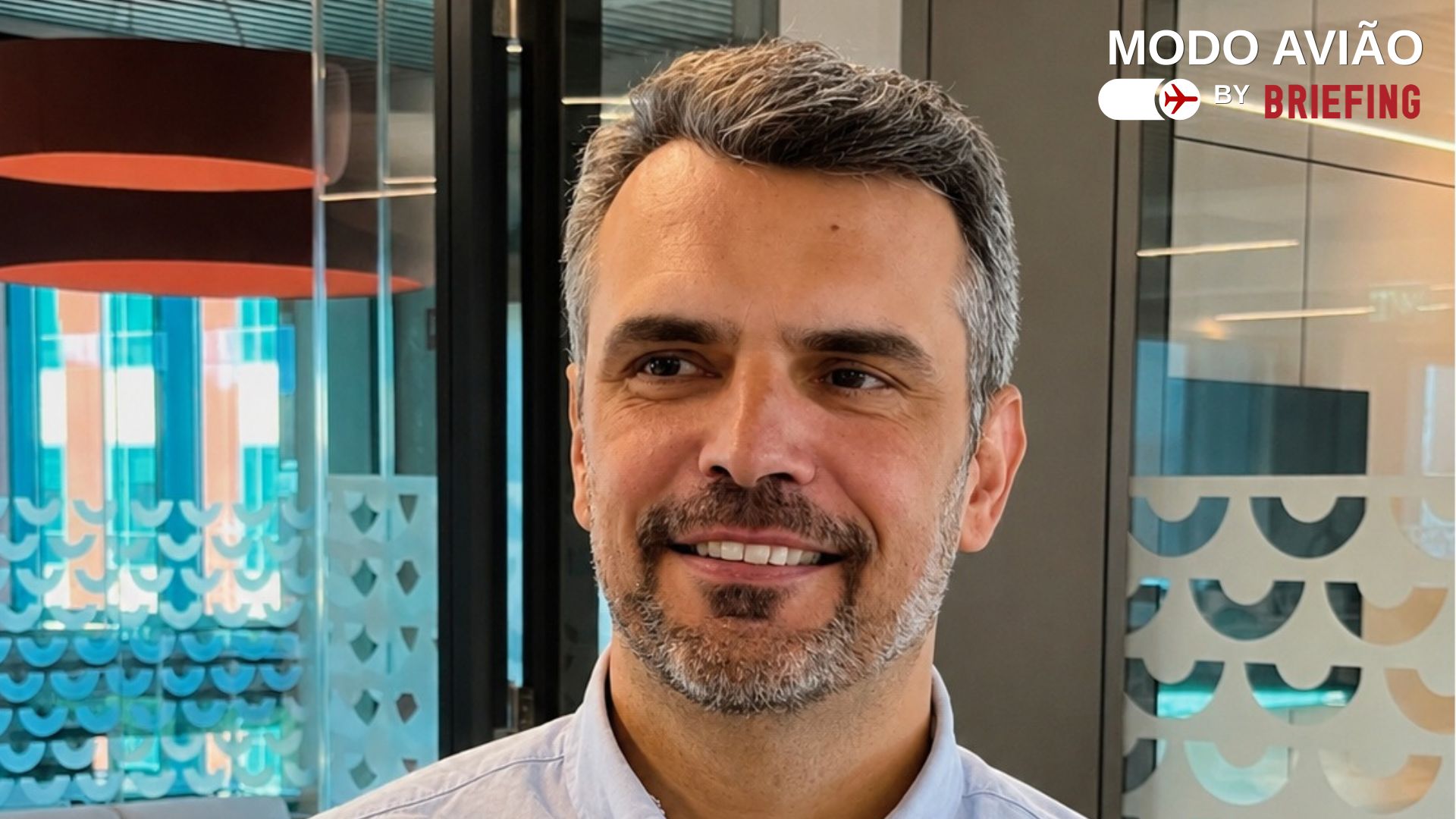 Hugo Lousada entre robôs e viagens