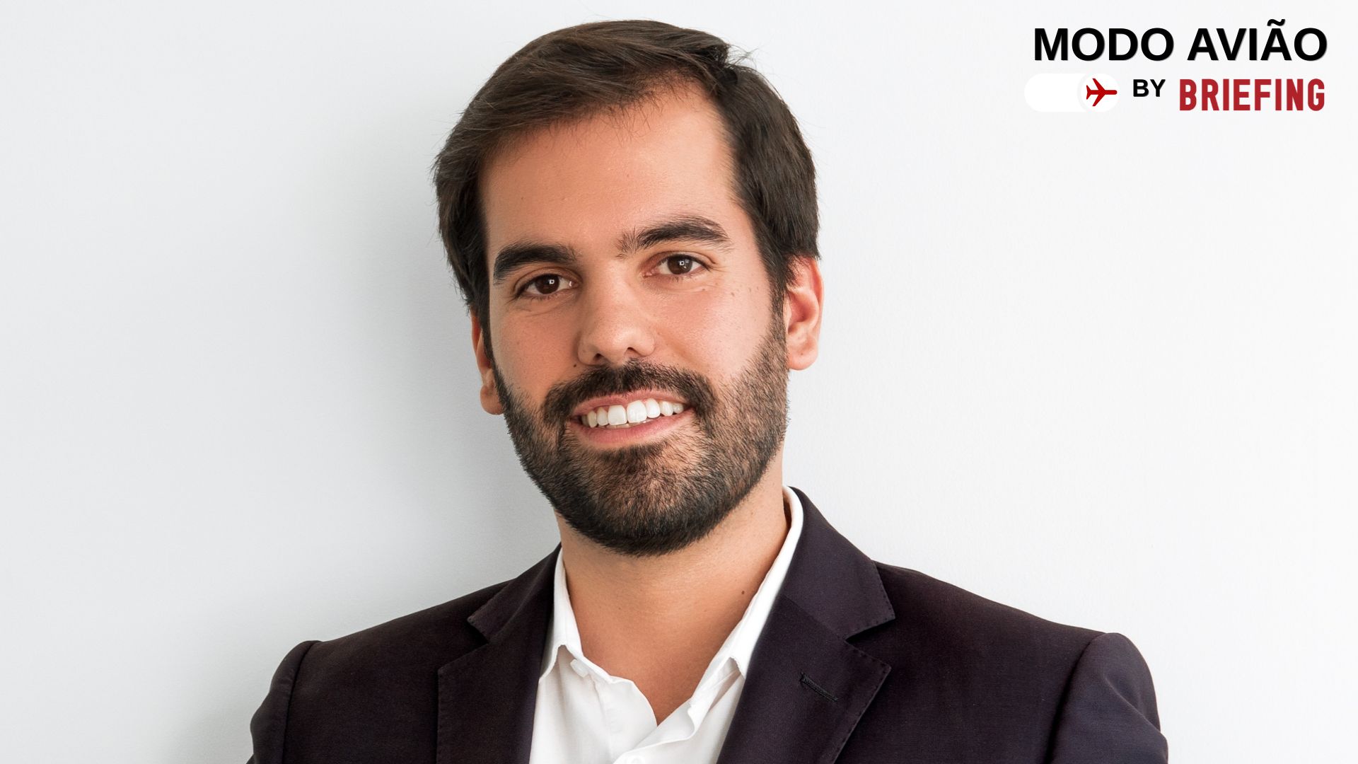 Eduardo Marques Lopes entre palavras e universos fantásticos